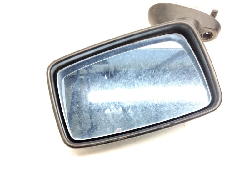 Recambio de retrovisor derecho para audi 80/90 (893) 90 referencia OEM IAM 893857502H  