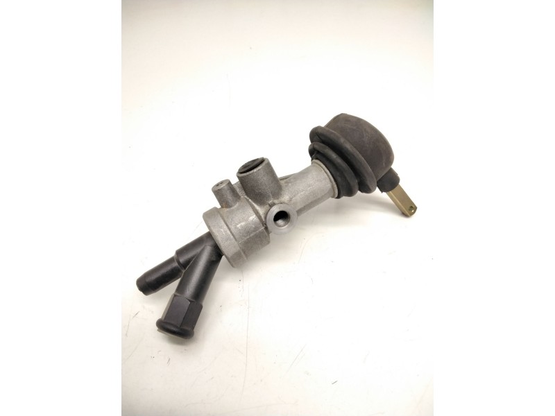 Recambio de válvula de freno estacionamiento para nissan atleon referencia OEM IAM SINREF.  