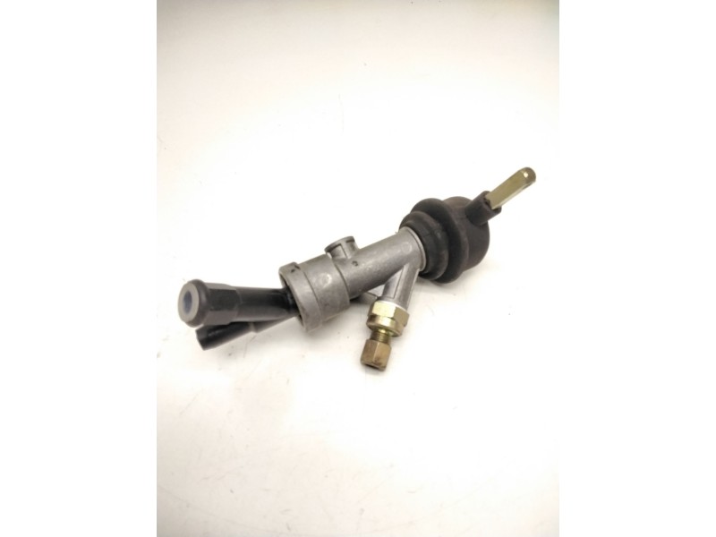 Recambio de válvula de freno estacionamiento para nissan atleon referencia OEM IAM SINREF.  