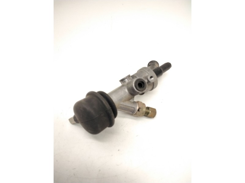 Recambio de válvula de freno estacionamiento para nissan atleon referencia OEM IAM SINREF.  