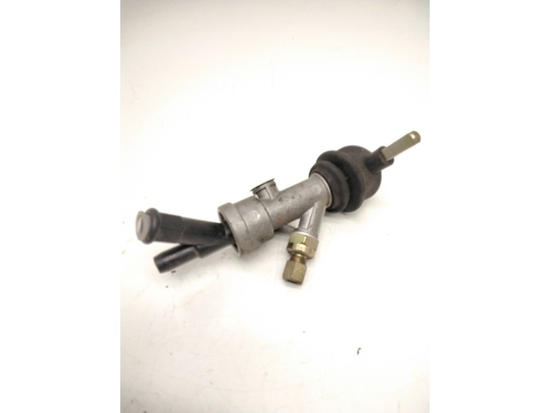 Recambio de válvula de freno estacionamiento para nissan atleon referencia OEM IAM SINREF.  