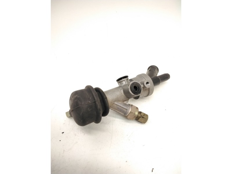 Recambio de válvula de freno estacionamiento para nissan atleon referencia OEM IAM SINREF.  