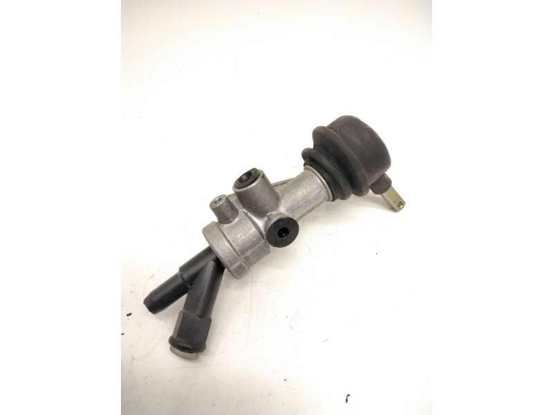 Recambio de válvula de freno estacionamiento para nissan atleon referencia OEM IAM SINREF.  