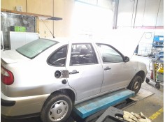 seat cordoba berlina (6k2) del año 2002 2