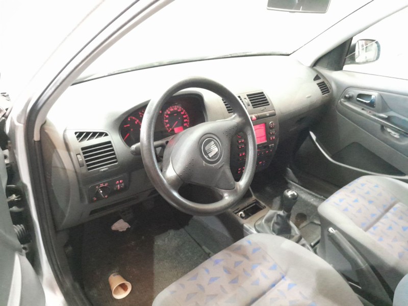 seat cordoba berlina (6k2) del año 2002