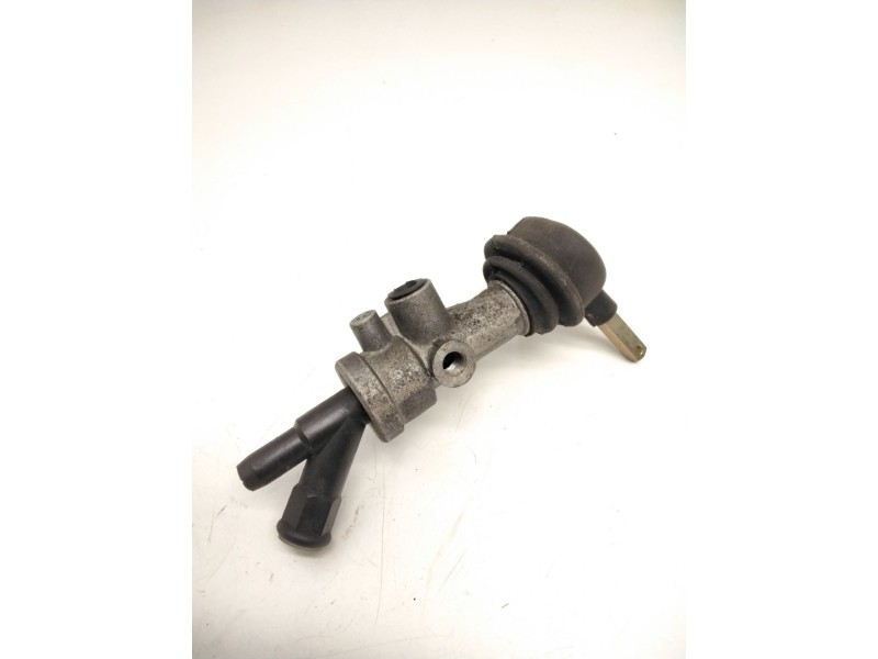 Recambio de válvula de freno estacionamiento para nissan atleon referencia OEM IAM SINREF.  