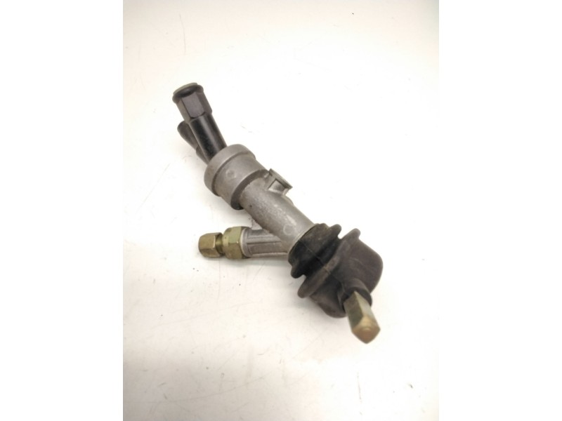 Recambio de válvula de freno estacionamiento para nissan atleon referencia OEM IAM SINREF.  