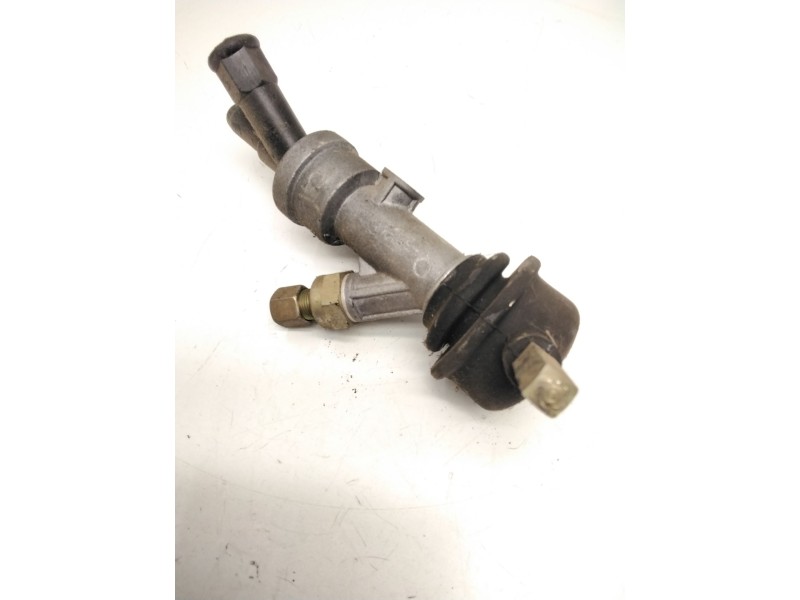 Recambio de válvula de freno estacionamiento para nissan atleon referencia OEM IAM SINREF.  