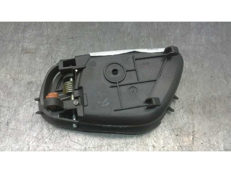 Recambio de maneta interior delantera derecha para chevrolet spark lt referencia OEM IAM   