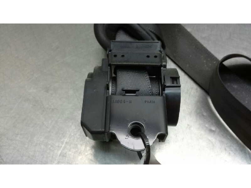 Recambio de cinturon seguridad trasero derecho para chevrolet captiva 2.0 diesel cat referencia OEM IAM   
