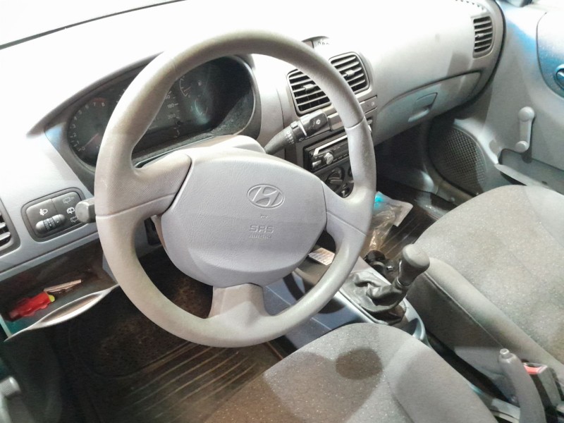 hyundai accent (lc) del año 2001