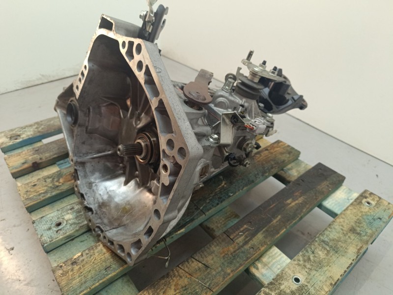 Recambio de caja cambios para toyota aygo (kgb/wnb) city referencia OEM IAM 20TT553548343  