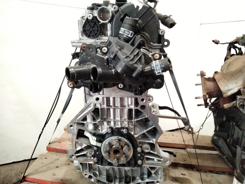 Recambio de motor completo para volkswagen polo (6c1) fresh referencia OEM IAM CHY  
