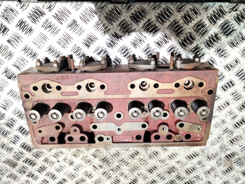 Recambio de culata para ebro l35 perkins referencia OEM IAM 37116360  16836