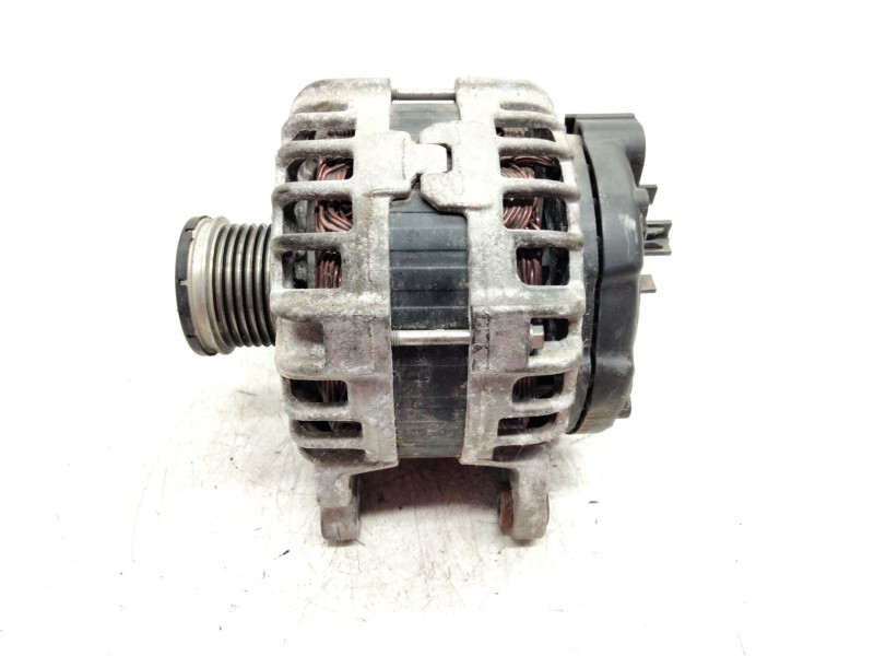 Recambio de alternador para volkswagen polo (6c1) fresh referencia OEM IAM 04C903023C  