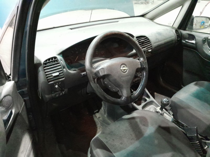 opel zafira a del año 1999