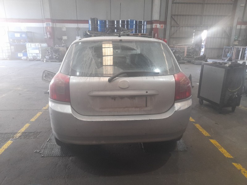 toyota corolla (e12) del año 2003