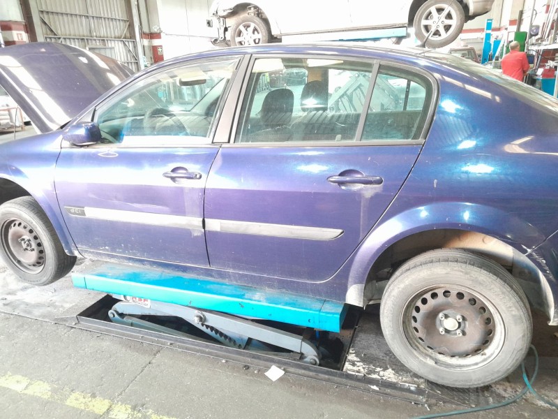 renault megane ii berlina 5p del año 2004