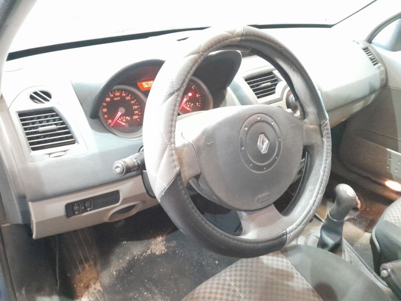 renault megane ii berlina 5p del año 2004