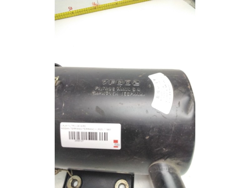 Recambio de caja filtro de aire para nissan terrano/terrano.ii (r20) referencia OEM IAM 7F002  