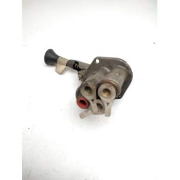 Recambio de valvula aire para iveco eurotech 240 e 30 referencia OEM IAM 9617020010  VALVULA FRENO MANO