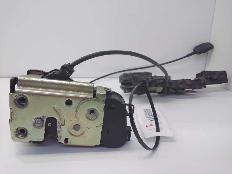 Recambio de cerradura puerta trasera izquierda para renault megane ii classic berlina dynamique referencia OEM IAM 8200028464  