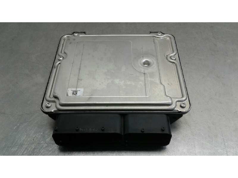 Recambio de centralita motor uce para opel astra j sports tourer 2.0 16v cdti referencia OEM IAM 55590420 169 