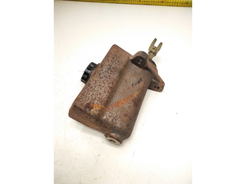 Recambio de bomba freno para ebro l-60 l-60 referencia OEM IAM 103114  