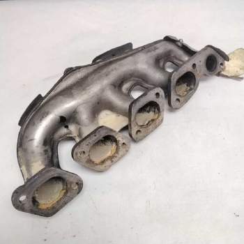 Recambio de colector escape para renault master desde ´98 referencia OEM IAM   111746