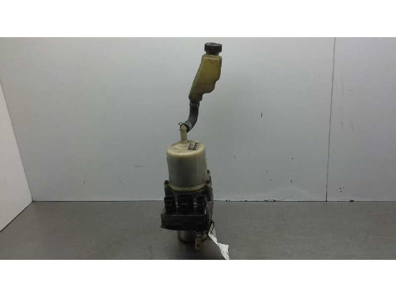 Recambio de bomba direccion para mazda 3 berlina (bk) 2.0 sportive kendo referencia OEM IAM Q3T50077  