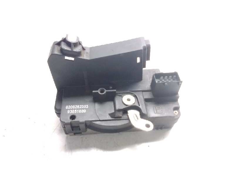 Recambio de cerradura maletero / porton para opel vivaro combi 2.7t corto referencia OEM IAM 8200282303  