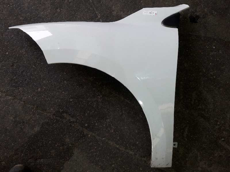 Recambio de aleta delantera izquierda para renault megane iii berlina 5 p expression referencia OEM IAM   