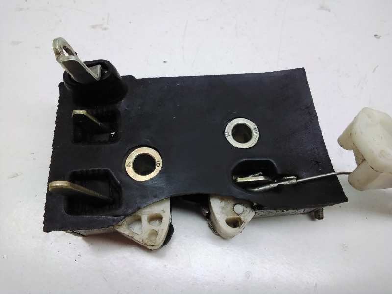 Recambio de cerradura puerta trasera izquierda para audi 100 berlina (443) básico referencia OEM IAM 443839015M  