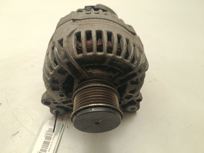 Recambio de alternador para seat altea xl (5p5) 1.6 tdi referencia OEM IAM 06F903023F  