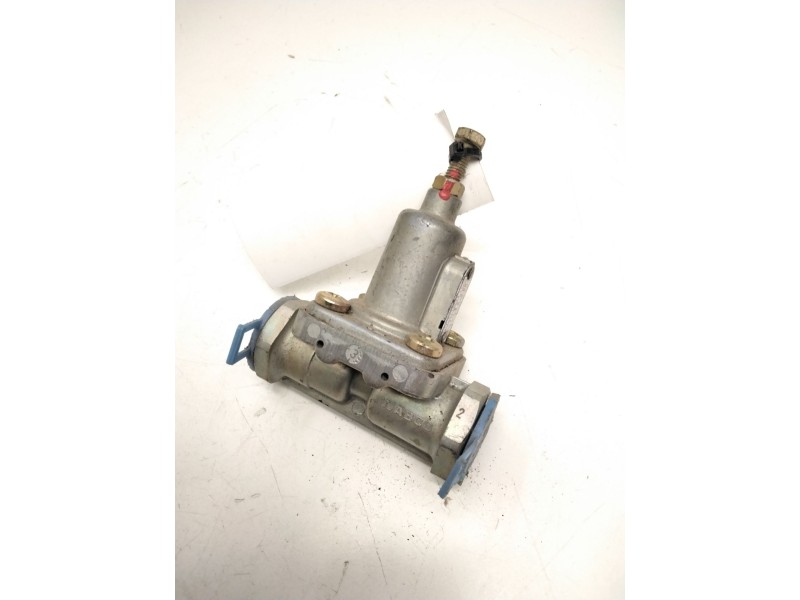 Recambio de valvula para iveco eurocargo 150 e 18 referencia OEM IAM 4341002320  WABCO 102