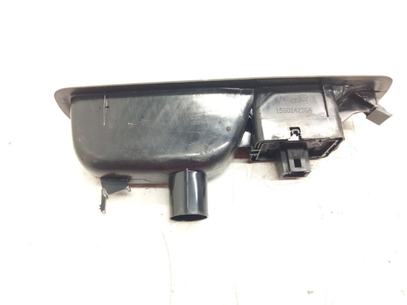 Recambio de mando elevalunas trasero izquierdo para renault megane iii berlina 5 p 1.5 dci diesel fap referencia OEM IAM 8296000