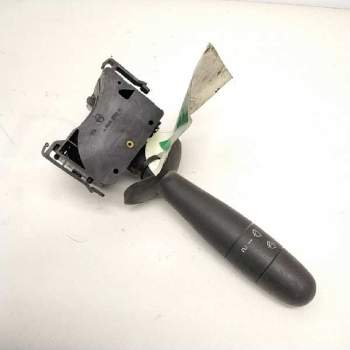 Recambio de mando limpia para renault trafic caja cerrada (ab 4.01) referencia OEM IAM 91167047C  111764