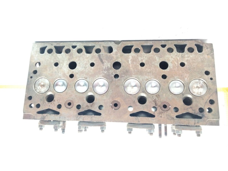 Recambio de culata para ebro l35 perkins referencia OEM IAM 37116360  16836