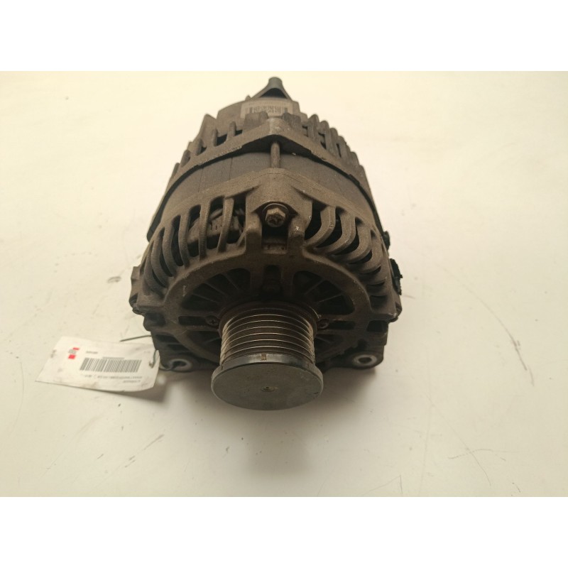 Recambio de alternador para renault master kombi l1h1 3,3t referencia OEM IAM 231001822R  