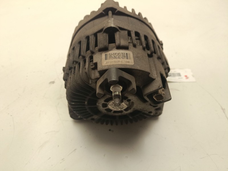 Recambio de alternador para renault master kombi l1h1 3,3t referencia OEM IAM 231001822R  