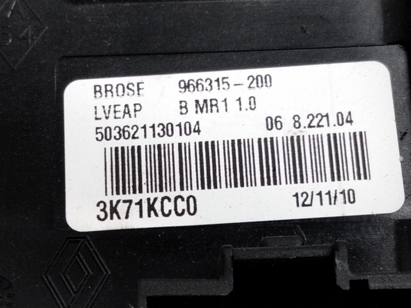 Recambio de motor elevalunas delantero izquierdo para renault megane iii berlina 5 p 1.5 dci diesel fap referencia OEM IAM 80631