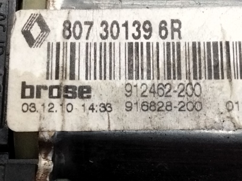 Recambio de motor elevalunas delantero izquierdo para renault megane iii berlina 5 p 1.5 dci diesel fap referencia OEM IAM 80730