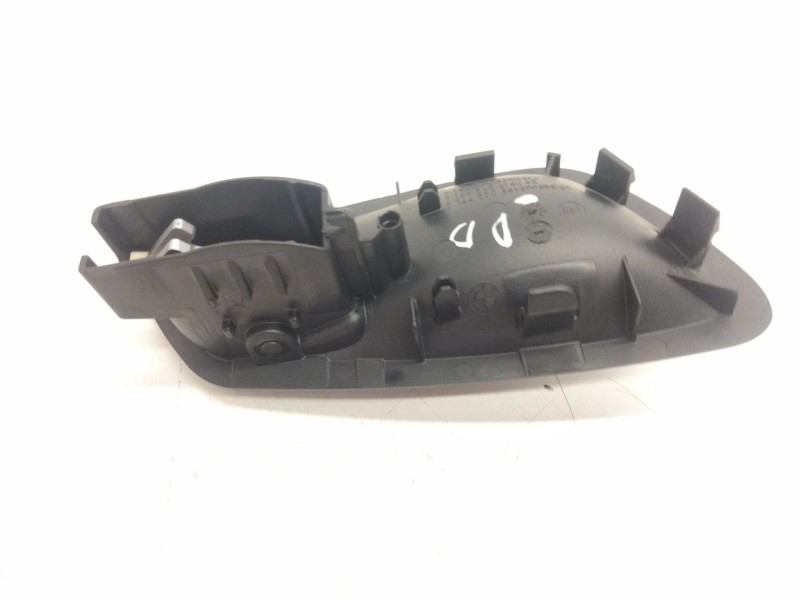 Recambio de maneta interior delantera derecha para bmw serie 3 berlina (e90) 3.0 turbodiesel cat referencia OEM IAM 7144546  