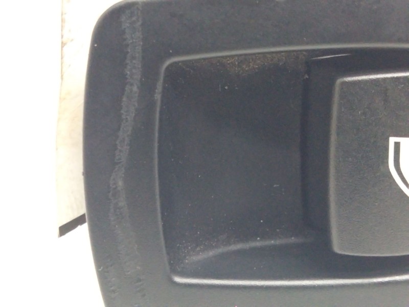 Recambio de mando elevalunas trasero izquierdo para bmw serie 3 berlina (e90) 3.0 turbodiesel cat referencia OEM IAM 6954874  