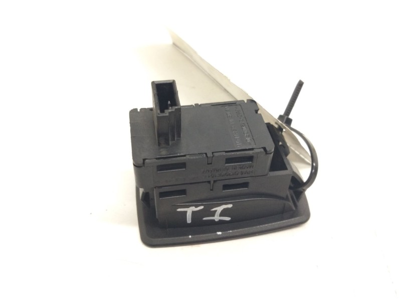 Recambio de mando elevalunas trasero izquierdo para bmw serie 3 berlina (e90) 3.0 turbodiesel cat referencia OEM IAM 6954874  