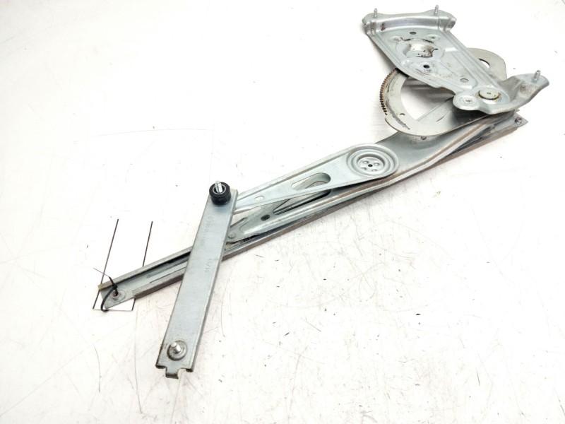 Recambio de elevalunas delantero derecho para renault megane iii berlina 5 p 1.5 dci diesel fap referencia OEM IAM 966416102  