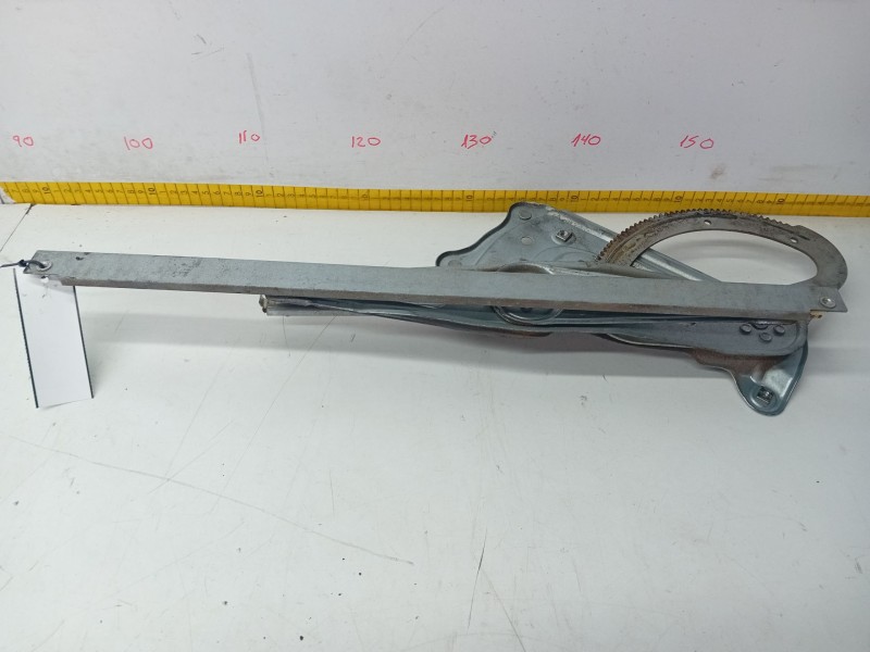 Recambio de elevalunas delantero izquierdo para renault megane iii berlina 5 p 1.5 dci diesel fap referencia OEM IAM 807210002  