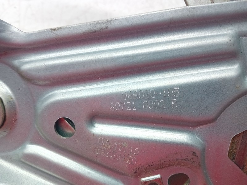 Recambio de elevalunas delantero izquierdo para renault megane iii berlina 5 p 1.5 dci diesel fap referencia OEM IAM 807210002  