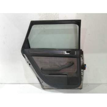 Recambio de puerta trasera izquierda para audi a6 avant (4b5) 2.5 tdi quattro referencia OEM IAM 4B0833051  