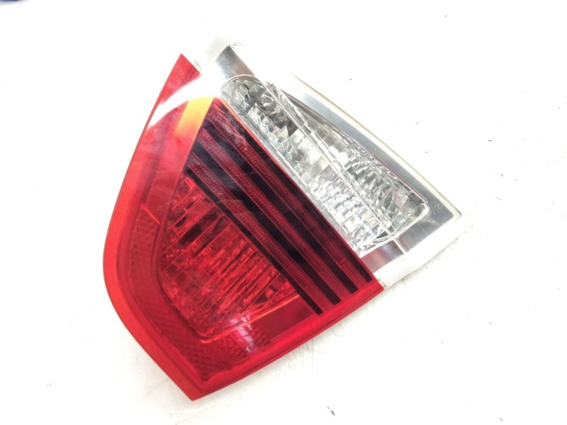 Recambio de piloto trasero derecho porton para bmw serie 3 berlina (e90) 3.0 turbodiesel cat referencia OEM IAM 6937460  